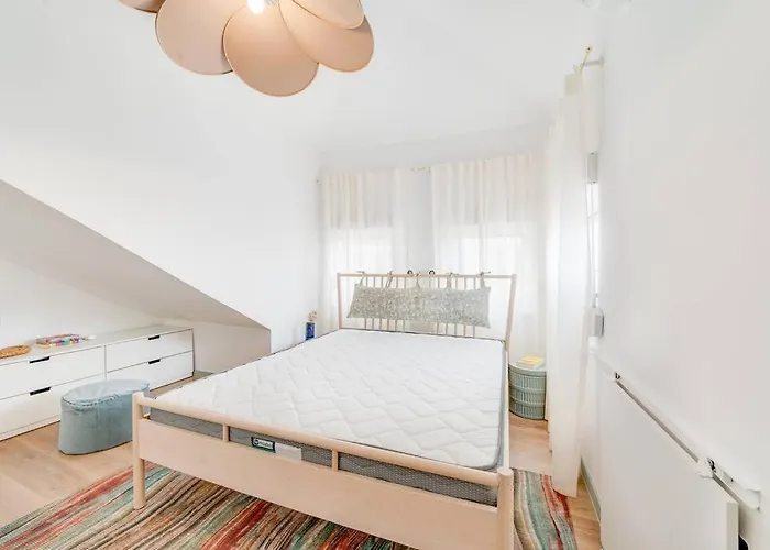 The Cozy Duplex In Lisbon's Heart