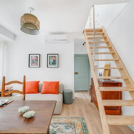 The Cozy Duplex In Lisbon's Heart דירה *
