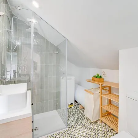 The Cozy Duplex In Lisbon's Heart * ליסבון