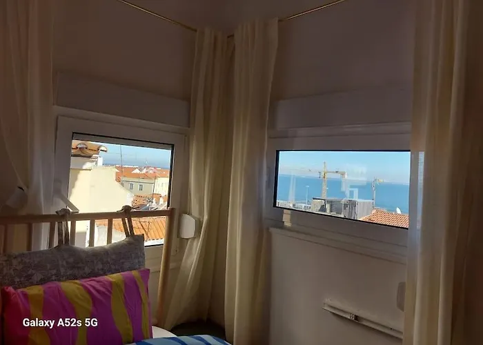 The Cozy Duplex In Lisbon's Heart 아파트 *